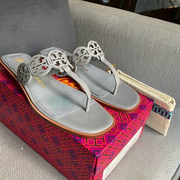 Tory Burch Tiny Miller Thong Sandals. - Picture 12 of 16